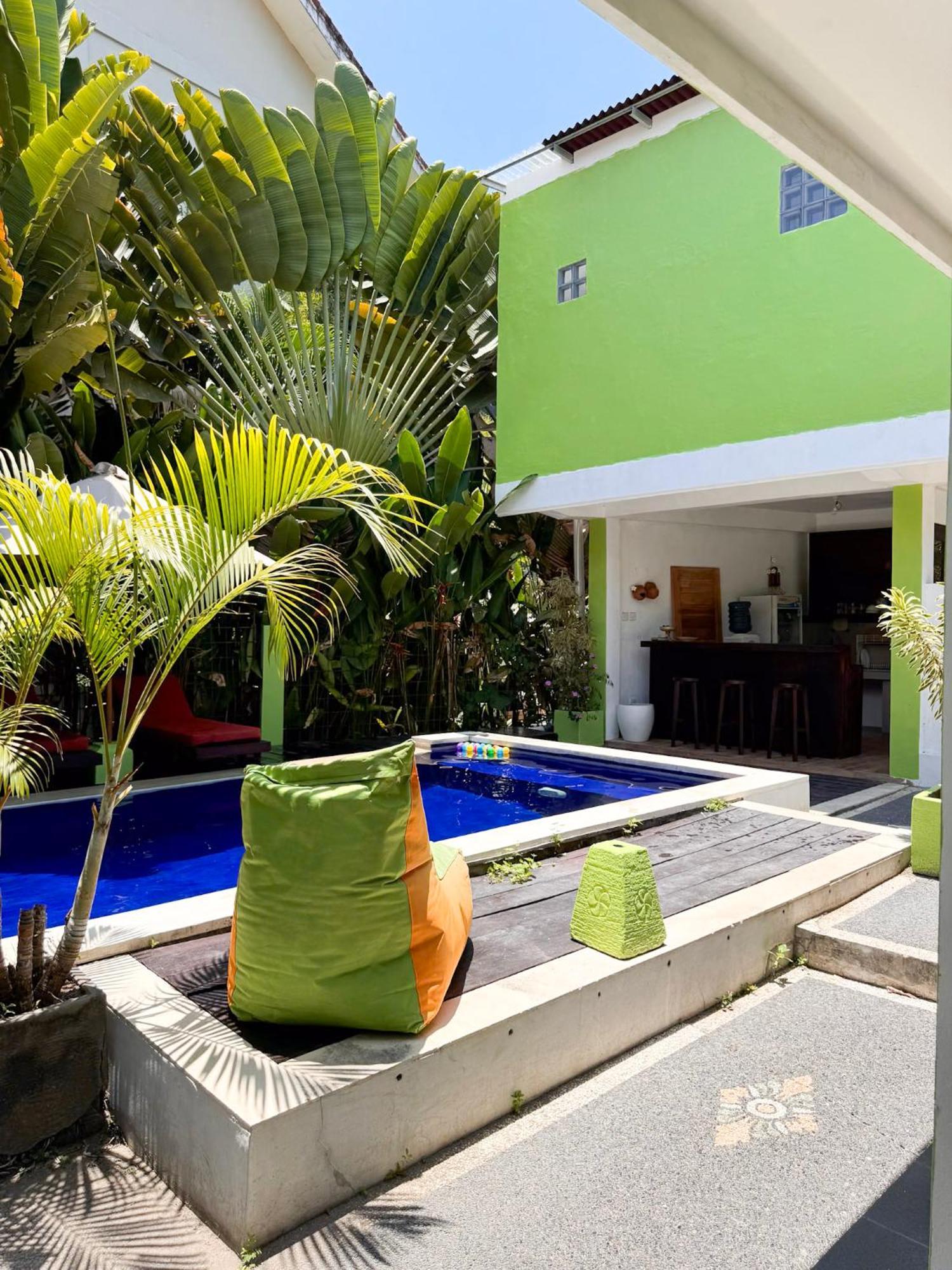 Urban Jungle Beach House Canggu Exteriér fotografie